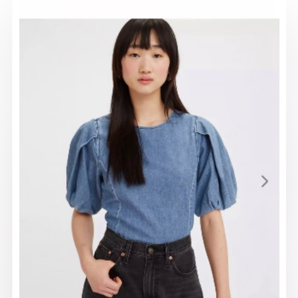 Levi’s Denim Puff Sleeves Top. Size L. NWOT